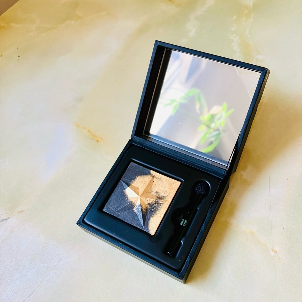 Givenchy Limited Edition Black and Gold Eyeshadow